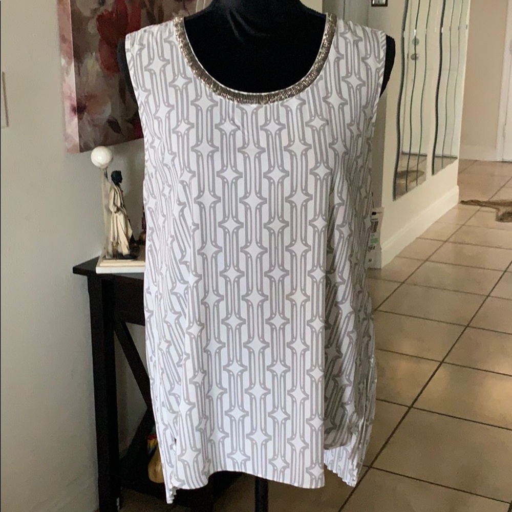 Short sleeve top